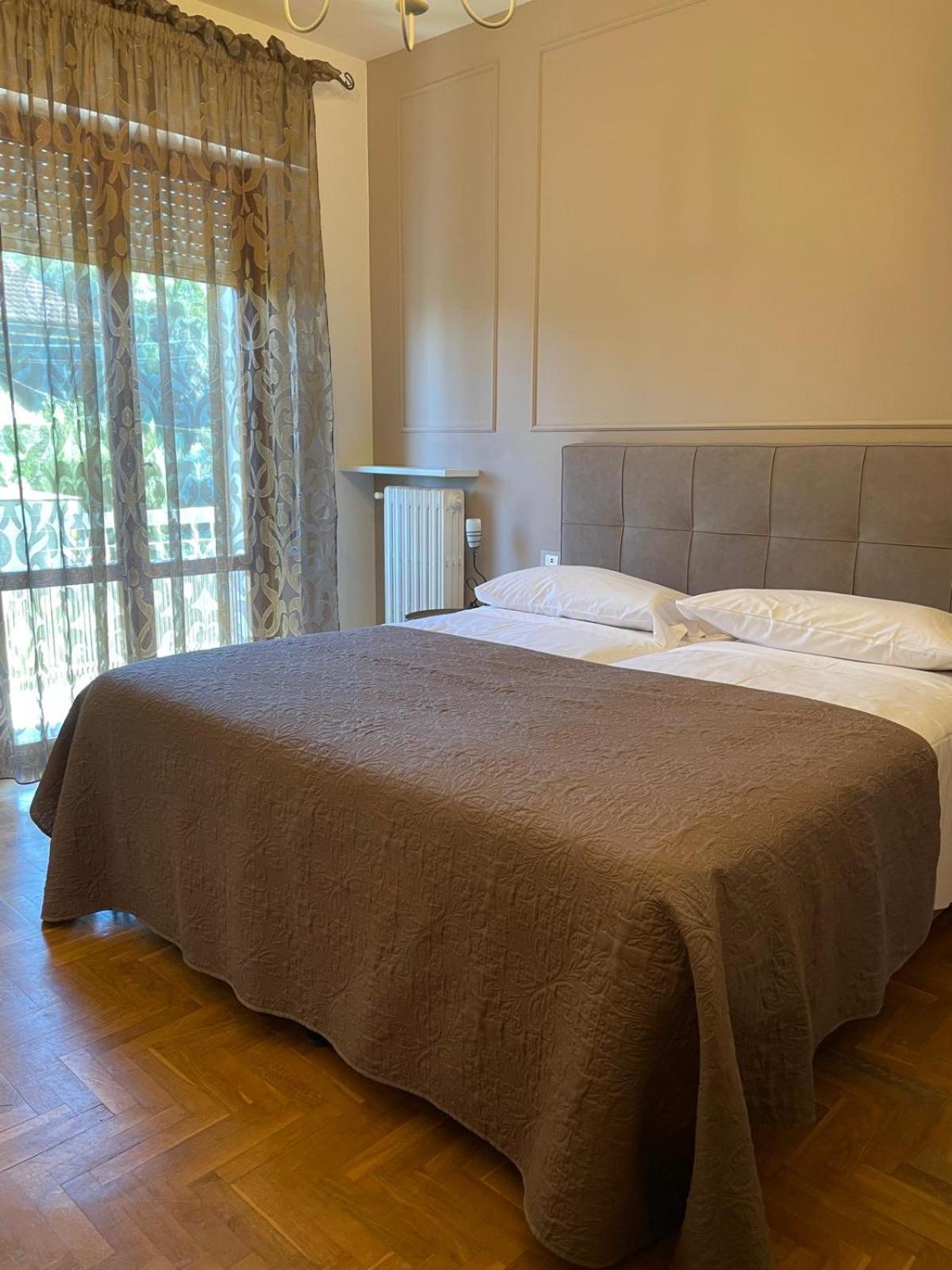 Residenza Sandrini Gambassi Terme Bagian luar foto
