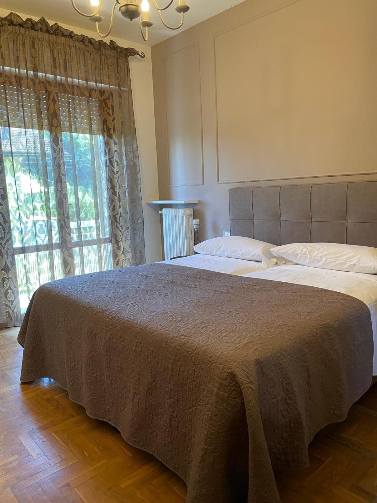 Residenza Sandrini Gambassi Terme Bagian luar foto